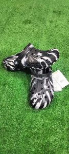 CROCS BAYA PRINT BLK/WHITE CLOG - Image 2
