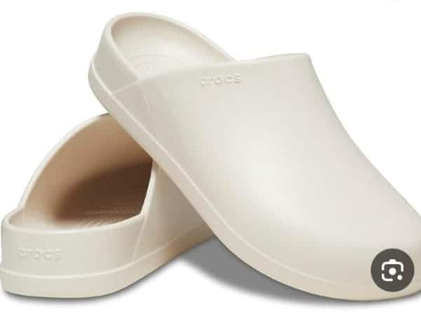 crocs Dylan stucco clog