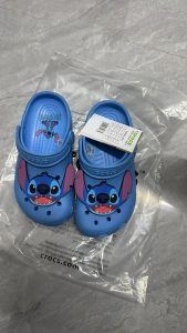 crocs stitch clog kids - Image 2