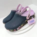 crocs lite rite navy print